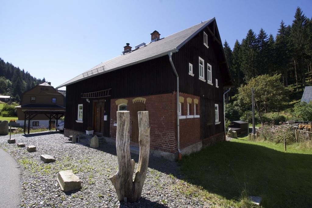 Apartmán Ferienhaus Anno Dazumal, Wie Zu Oma'S Zeiten Klingenthal Exteriér fotografie